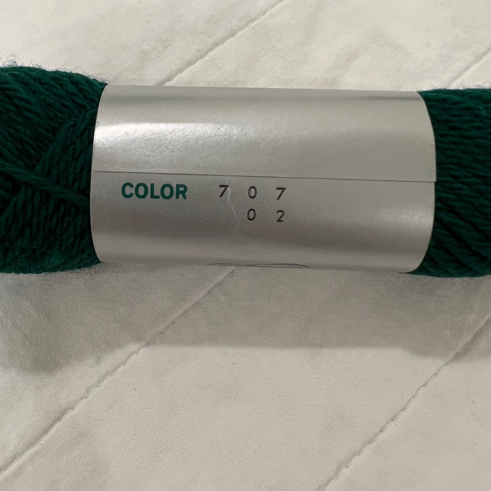 Tapestry Wool Needlepoint Yarn Elsa Williams--4 Skeins 40 Yards Per Skein - Picture 6 of 6